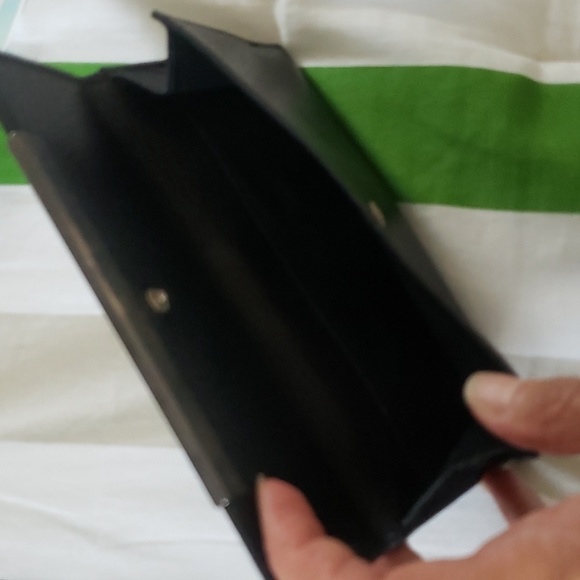 Authentic Gucci long black wallet. - Picture 2 of 8